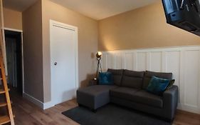 Gaia Style Room In A Shared Apartment